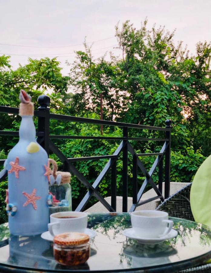 Wonderland Hotel Chakvi Ngoại thất bức ảnh